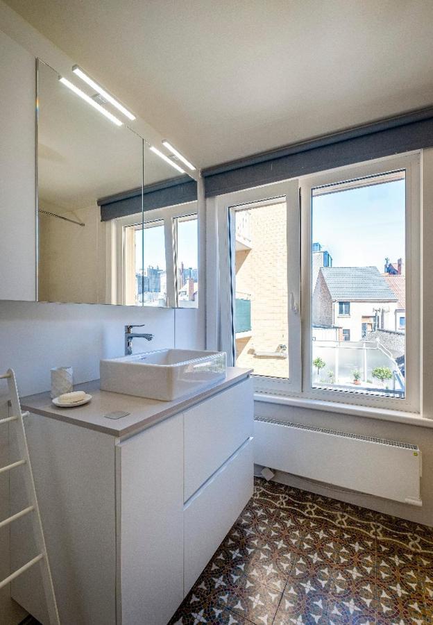 O-Sea House: Herenwoning In Belle Epoque Wijk Te Oostende Luaran gambar